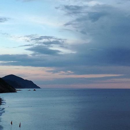 Apartmán Tino Brezza Di Mare Deiva Marina Exteriér fotografie